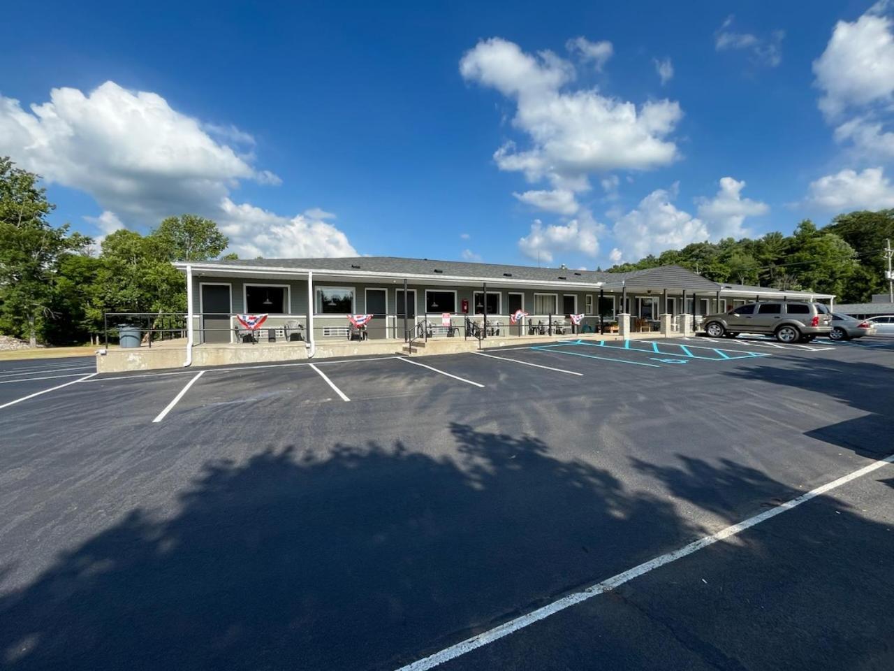 Valley Inn And Suites French Lick Extérieur photo