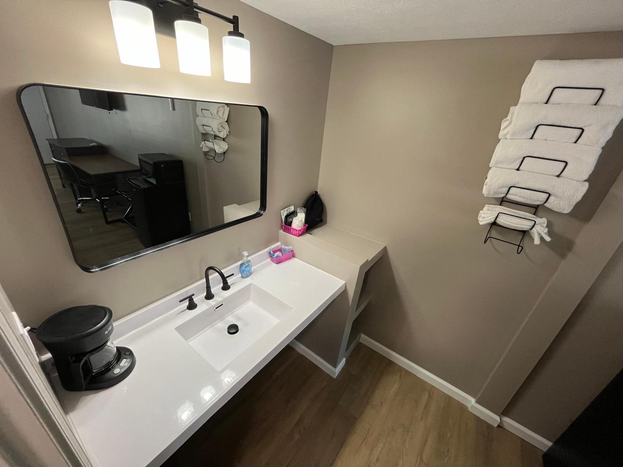 Valley Inn And Suites French Lick Extérieur photo
